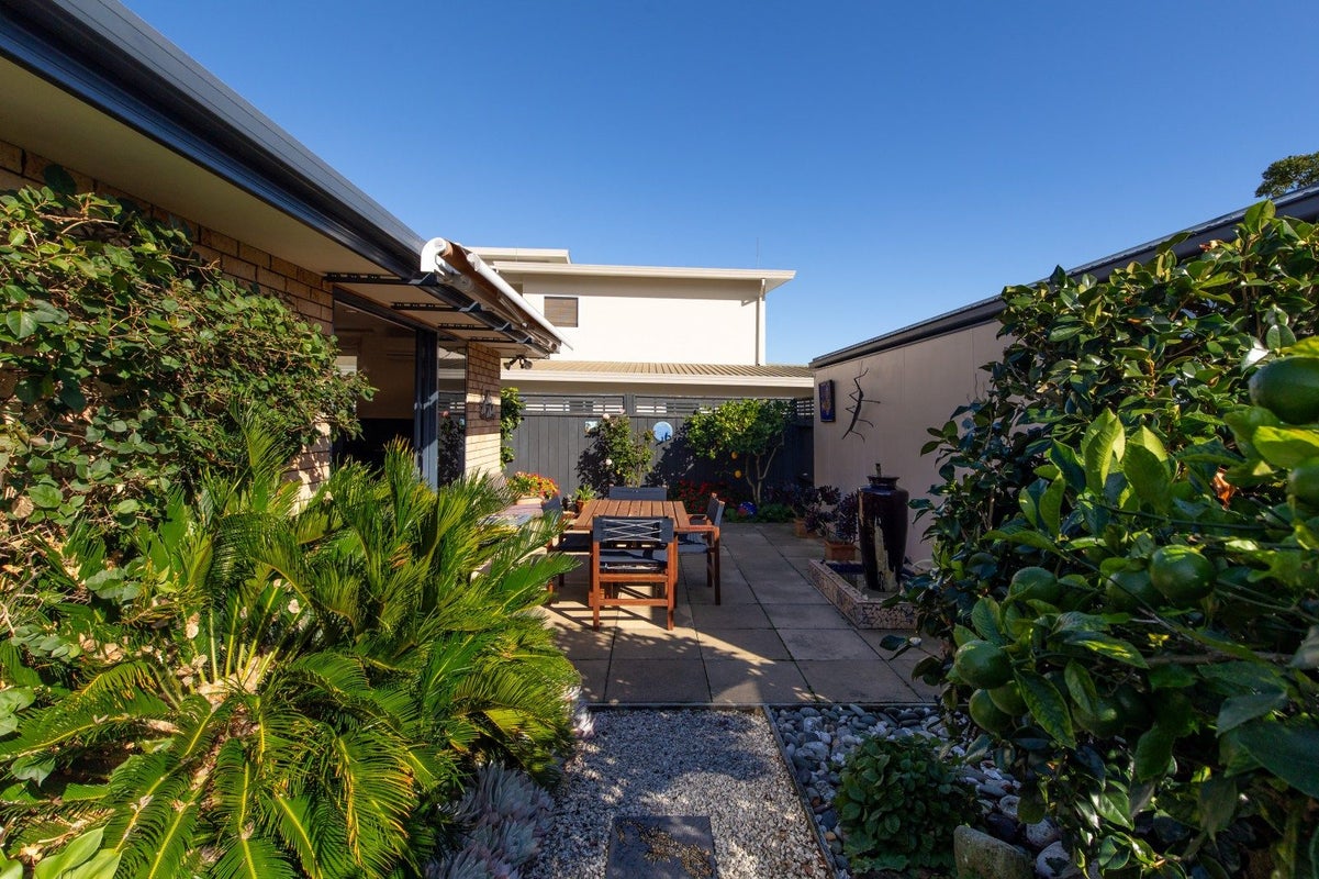 2 Sorrento Way, The Wood, Nelson - Carousel 21