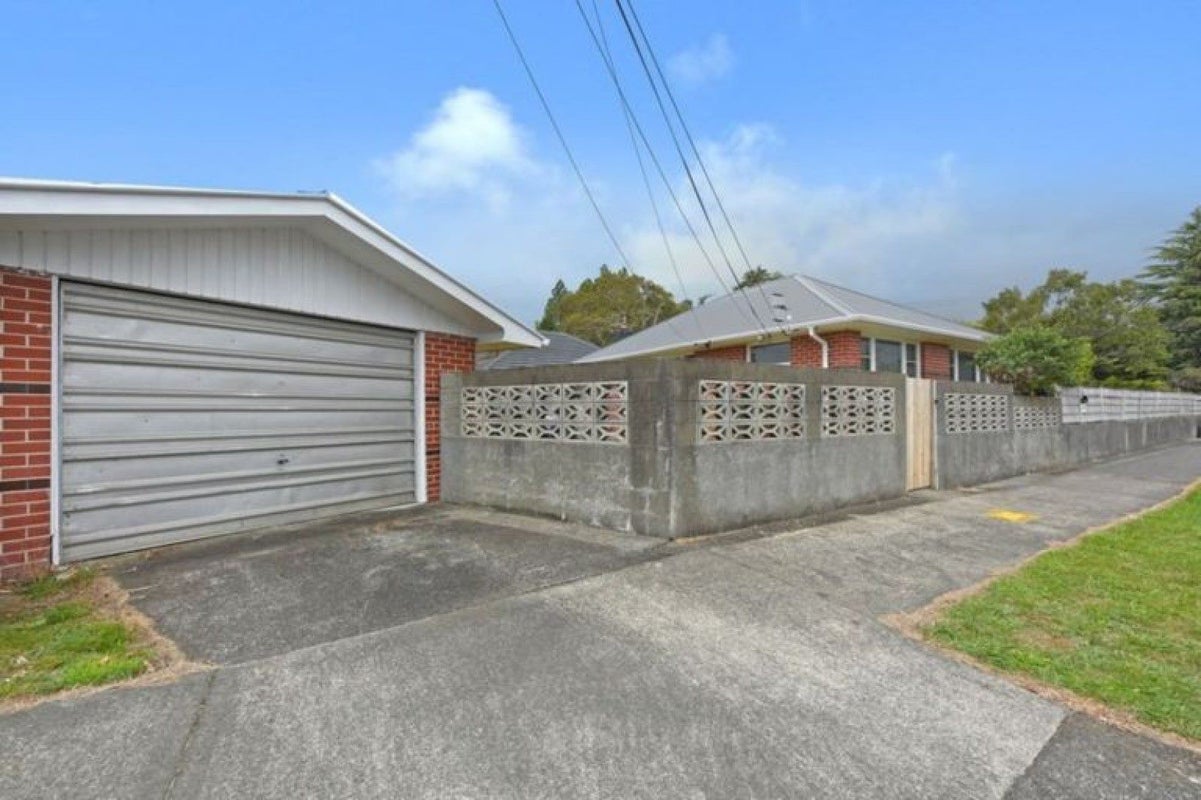971 Fergusson Drive, Ebdentown, Upper Hutt - Carousel 2