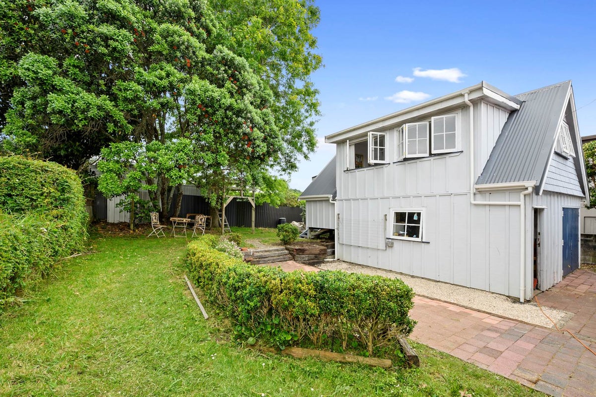 3 Sinclair Street, Devonport, Auckland - Carousel 2