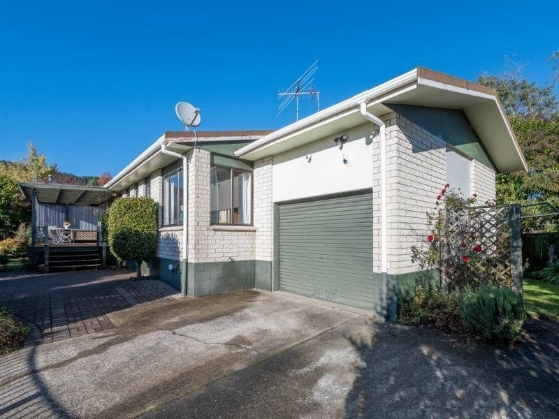 27 Brookdale Drive, Ngongotaha, Rotorua - Carousel 2