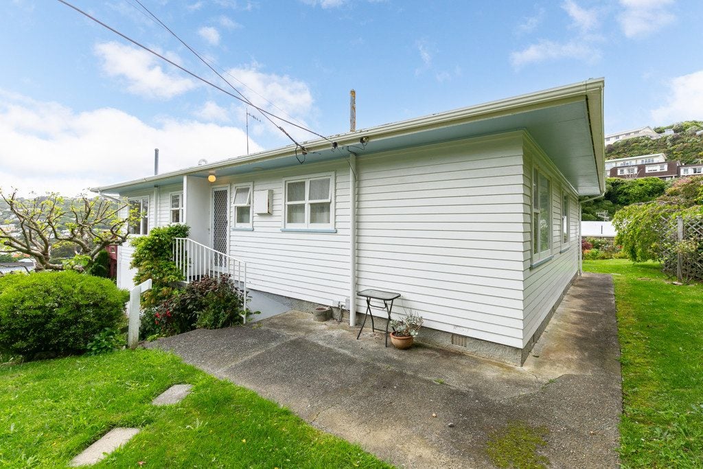 2 Wye Street, Island Bay, Wellington - Carousel 17