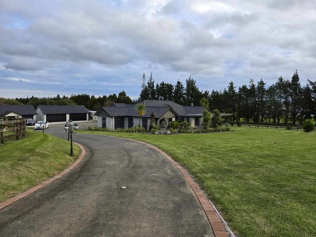 190 Oraha Road, Kumeu - Carousel 2