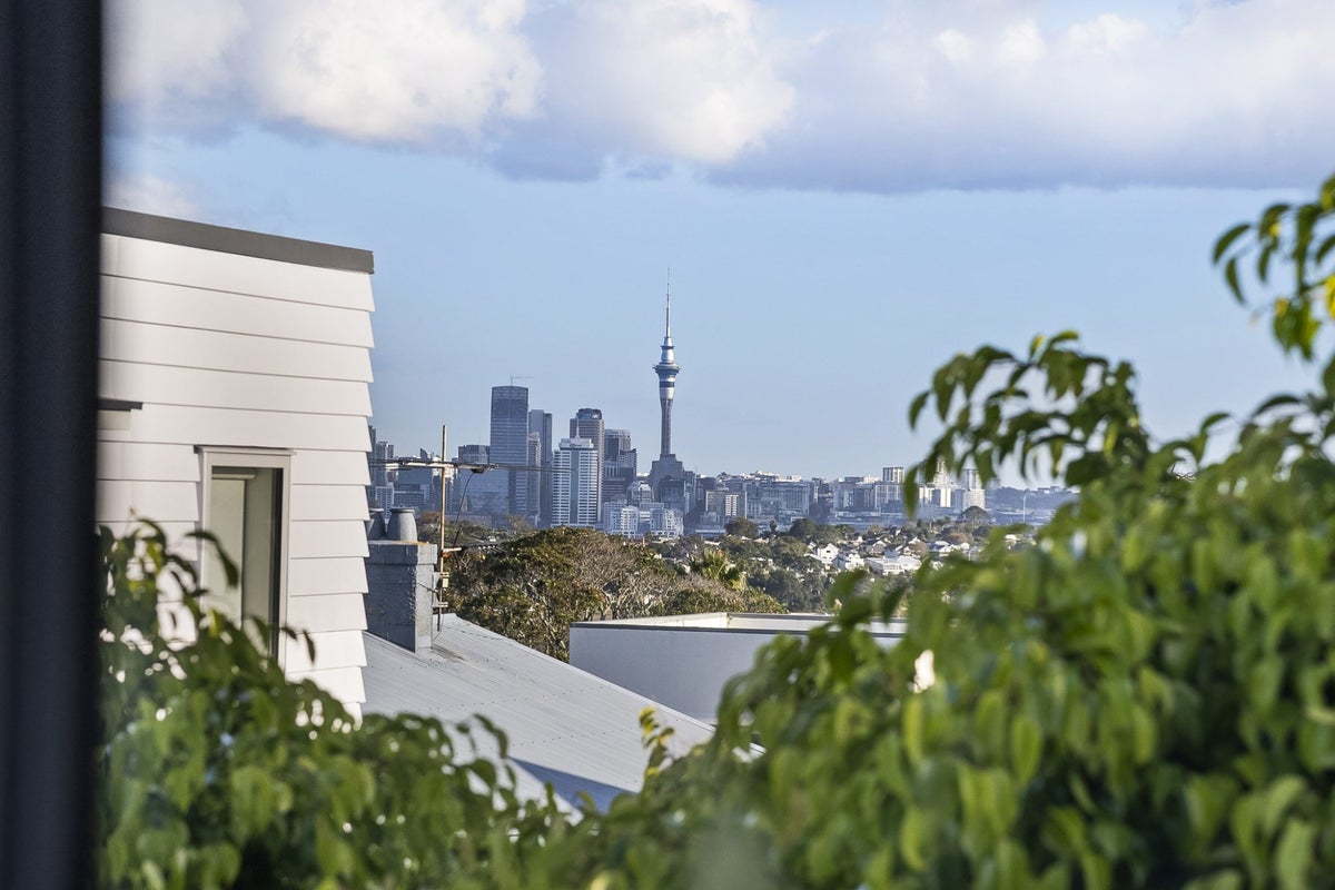 3/11 Onepoto Road, Hauraki, Auckland - Carousel 1