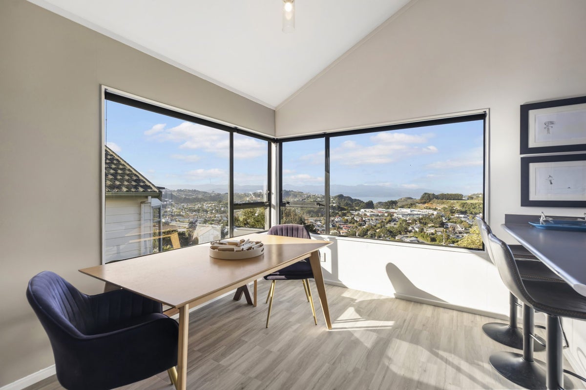 7 Meadowcroft Grove, Johnsonville, Wellington - Carousel 2
