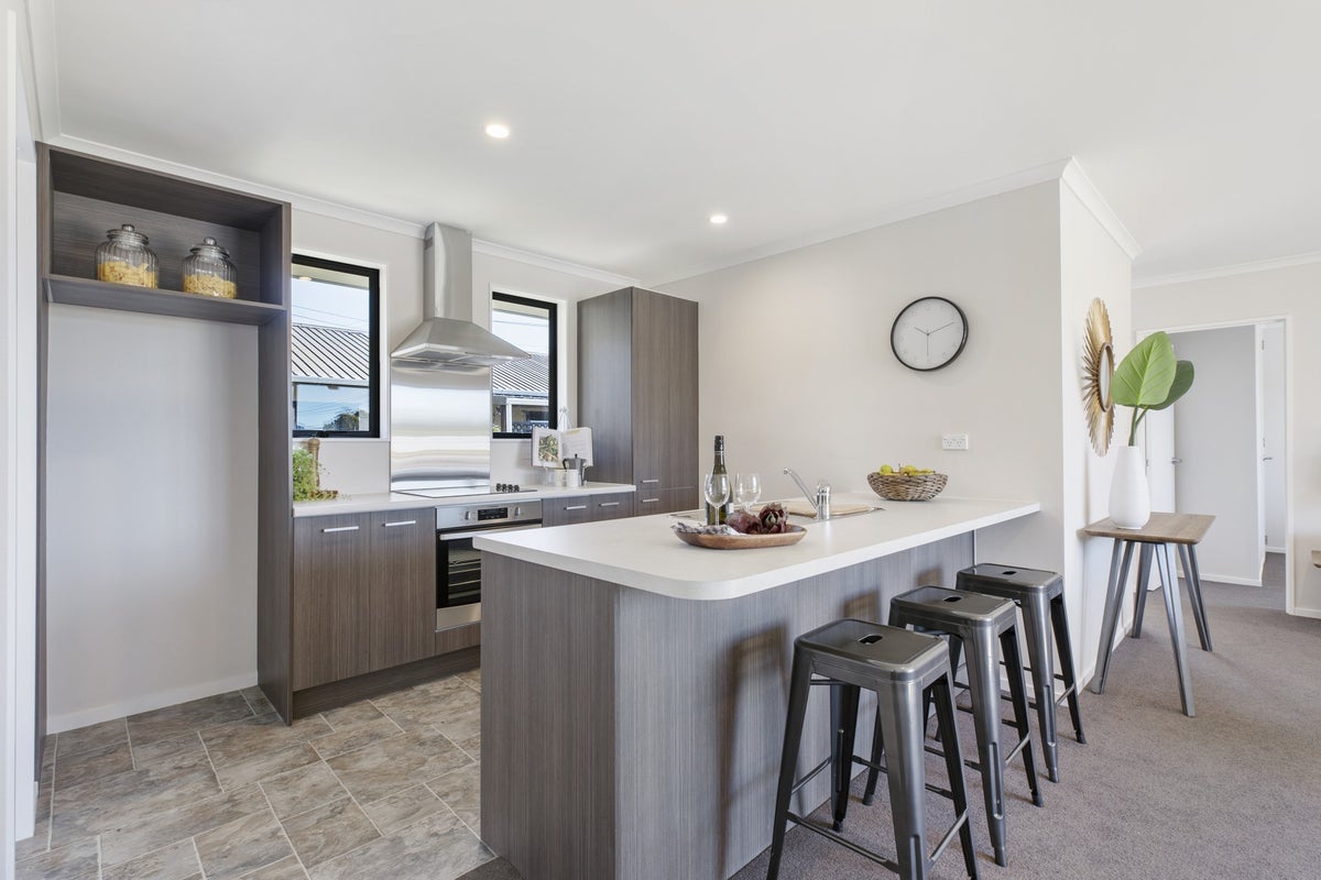 13 Waiora Road, Stanmore Bay, Whangaparaoa - Carousel 1