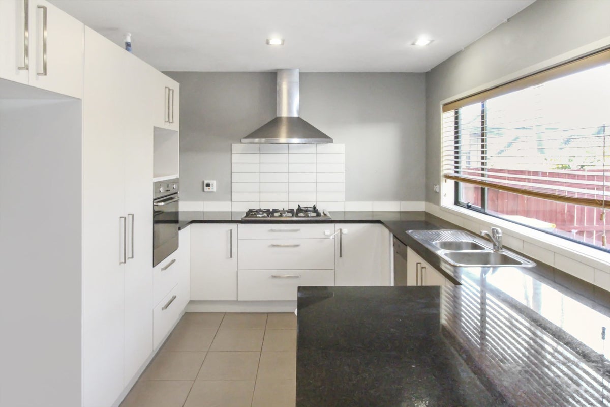 63 Mandival Avenue, Flat Bush, Auckland - Carousel 2