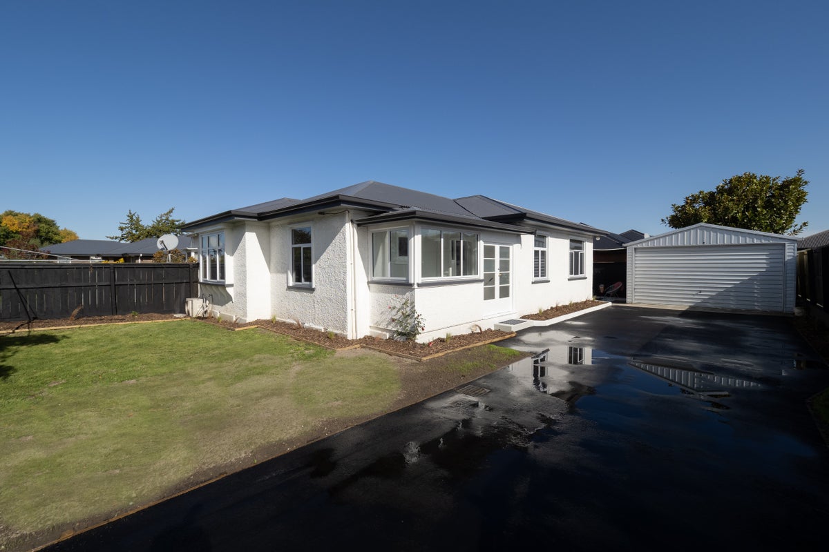 360 Havelock Street, Ashburton, Ashburton - Carousel 1