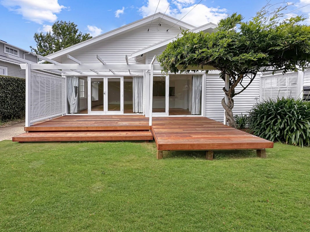 11 Greenfield Road, Epsom, Auckland - Carousel 1