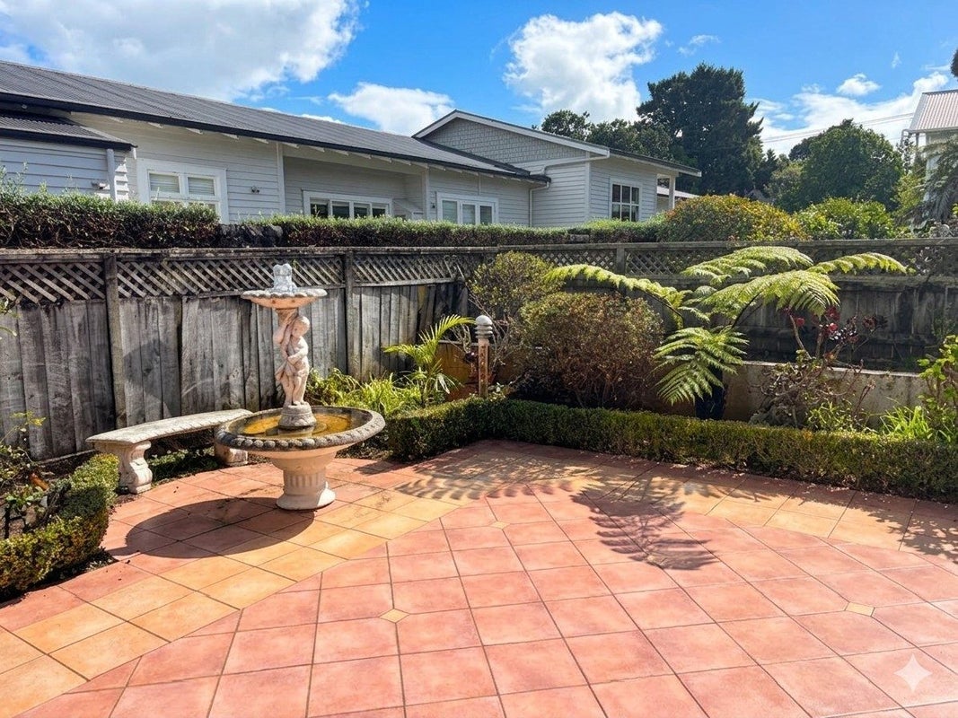 15 Pukenui Road, Epsom, Auckland - Carousel 7