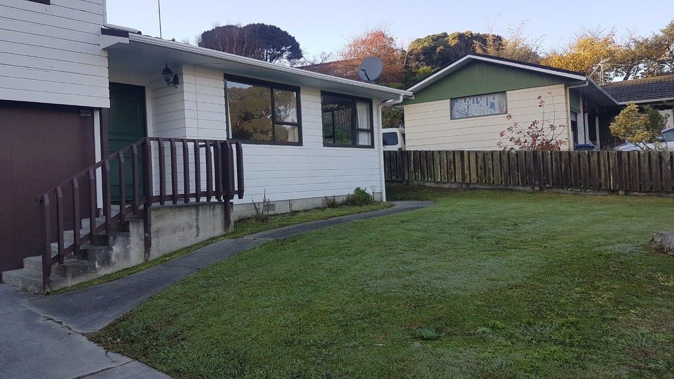 37 Postgate Drive, Whitby, Porirua - Carousel 16