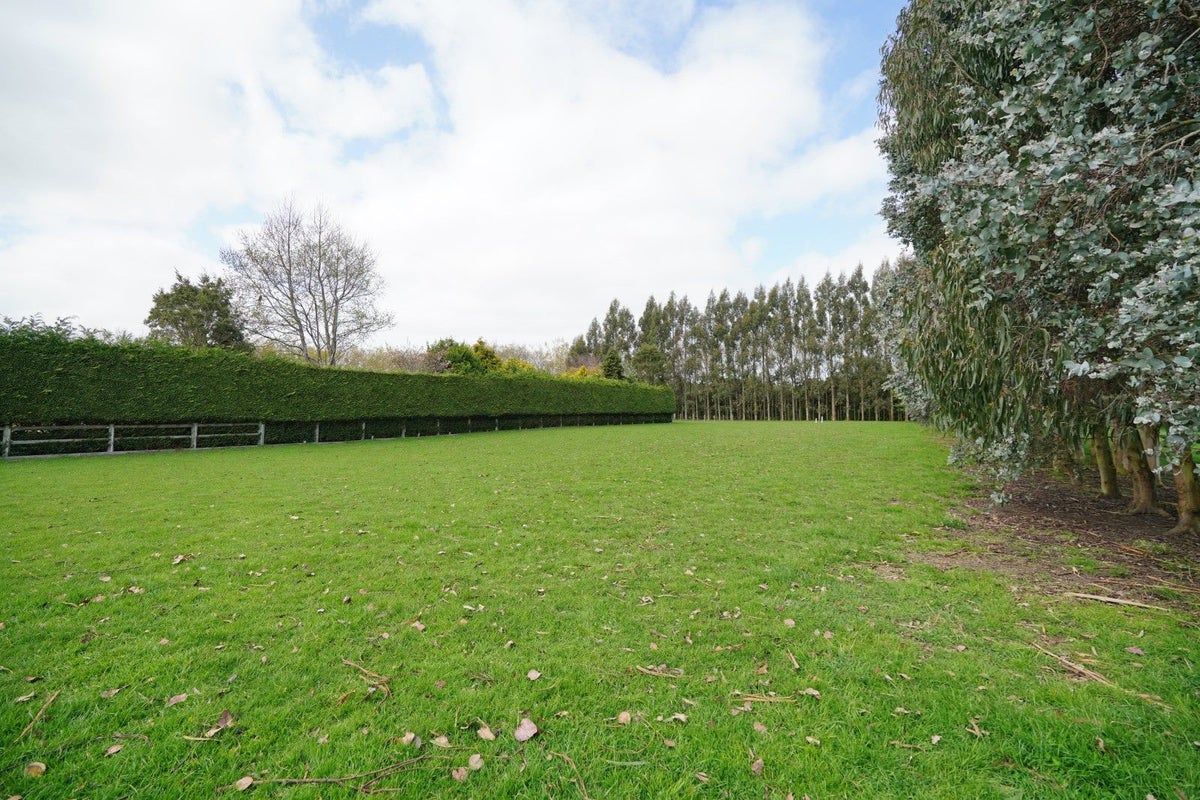 420 Mcivor Road, Myross Bush - Carousel 39