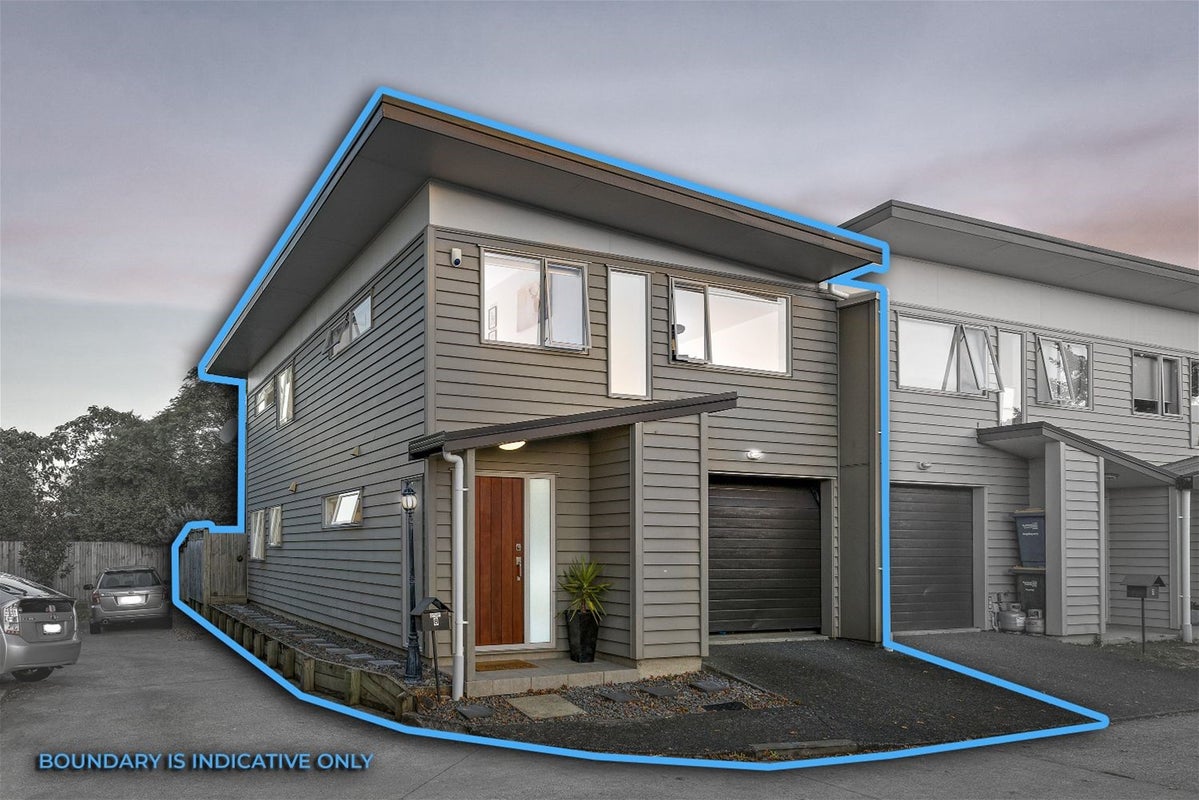8/45A Swanson Road, Henderson, Auckland - Carousel 1