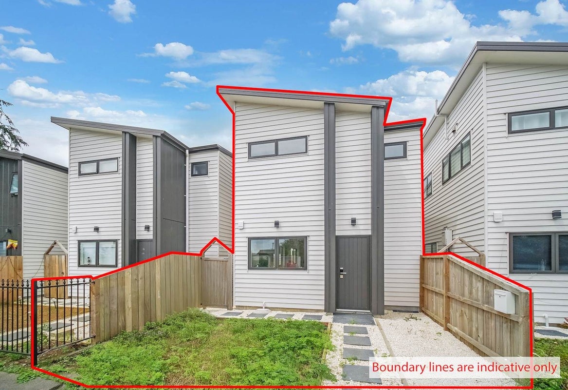 13 Riverview Road, New Lynn, Auckland - Carousel 2