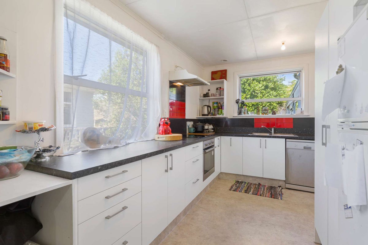 99 Purnell Street, College Estate, Whanganui - Carousel 2