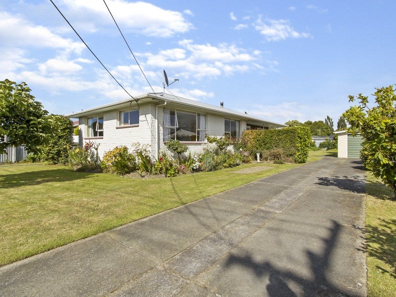 55 Shaw Street, Temuka - Carousel 1