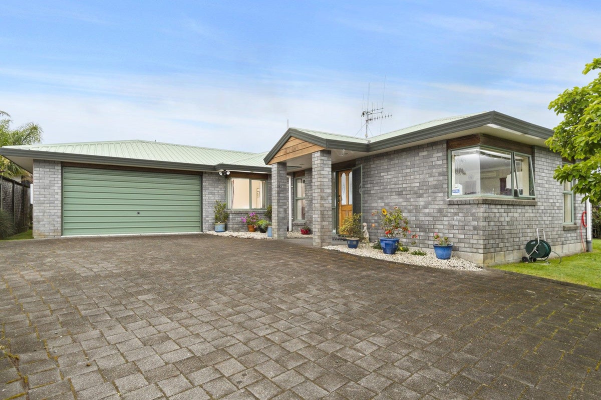 87C Greerton Road, Gate Pa, Tauranga - Carousel 1