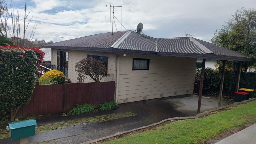 33 Bellevue Road, Brookfield, Tauranga - Carousel 1