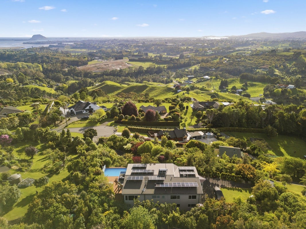 20 Dawn View Place, Minden, Tauranga - Carousel 2