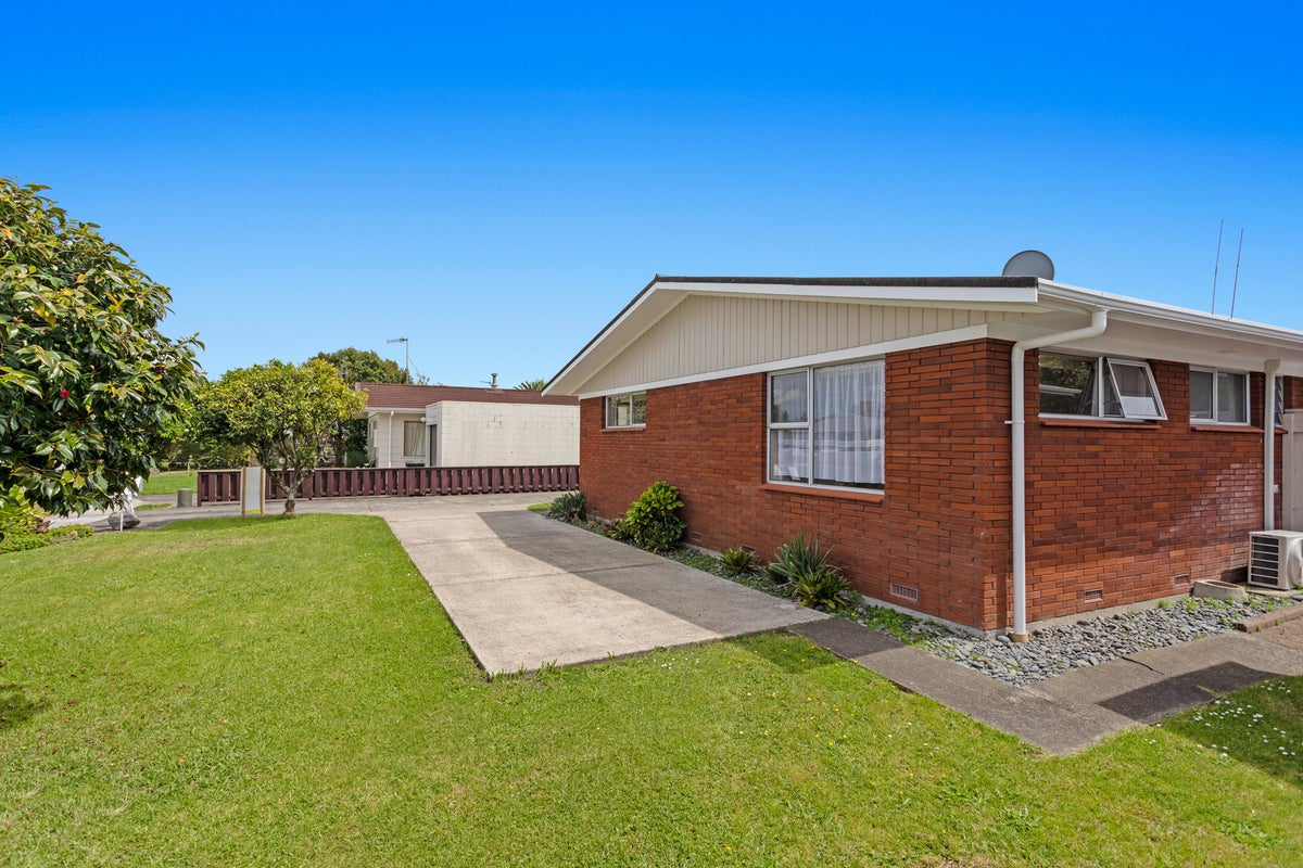 13 Peter Snell Street, Whakatane, Whakatane - Carousel 1