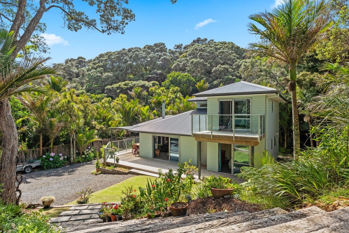 296 Motutara Road, Waimauku - Carousel 1