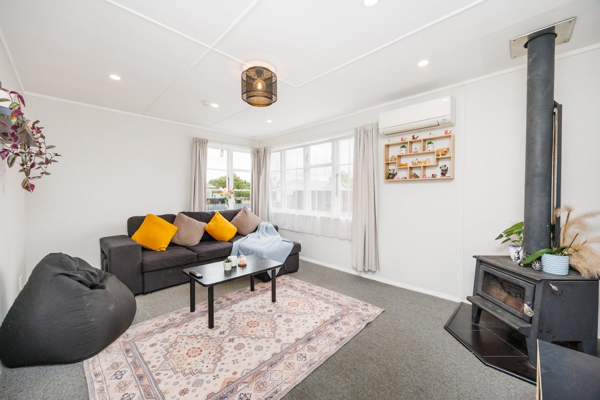 14 Humber Street, Roslyn, Palmerston North - Carousel 2