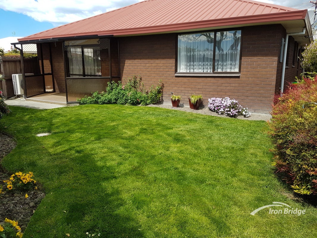 1/20 Creese Place, Redwood, Christchurch - Carousel 1