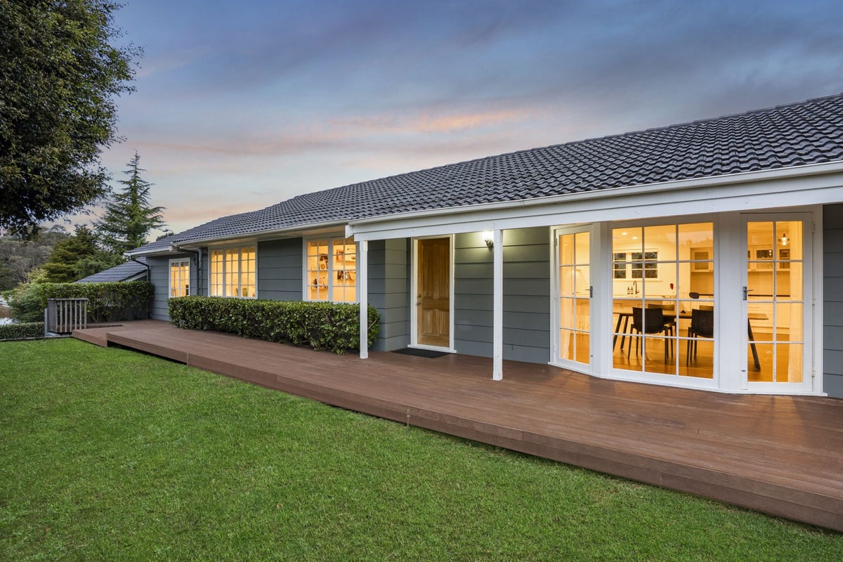 116 Roseberry Avenue, Birkenhead, Auckland - Carousel 1