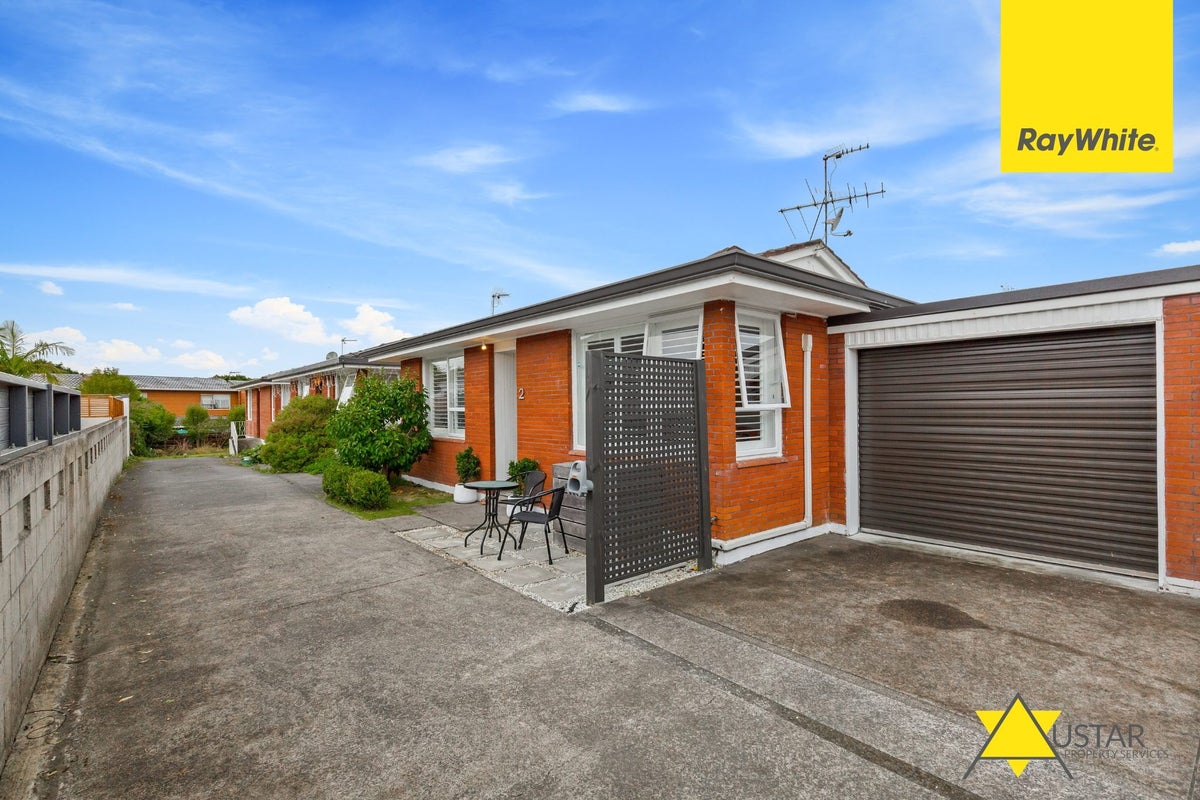 2/126 Astley Avenue, New Lynn, Auckland - Carousel 1