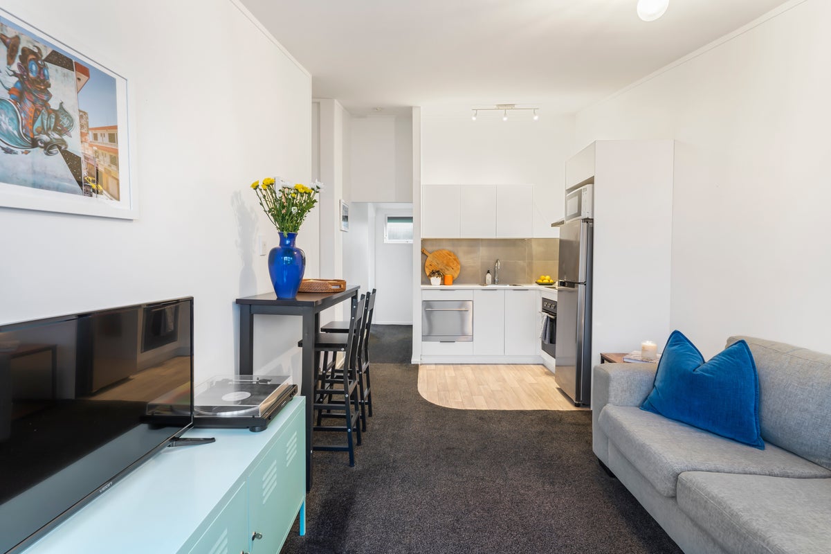 7/9 Don Croot Street, Western Springs, Auckland - Carousel 1