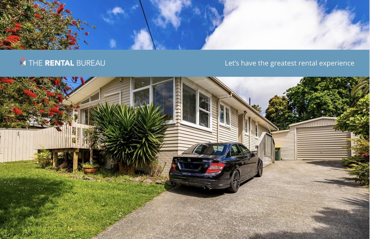 21 South Lynn Road, Titirangi, Auckland - Carousel 1