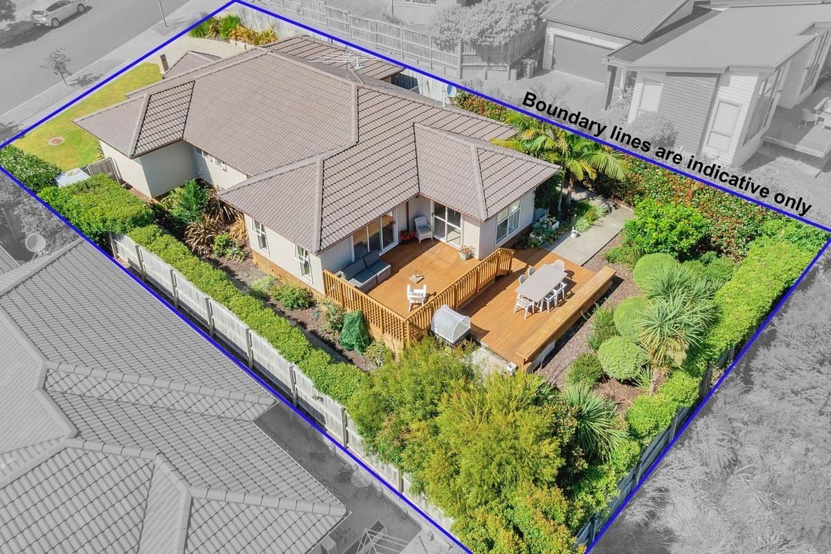 33 Hornbill Drive, Fairview Heights, Auckland - Carousel 2