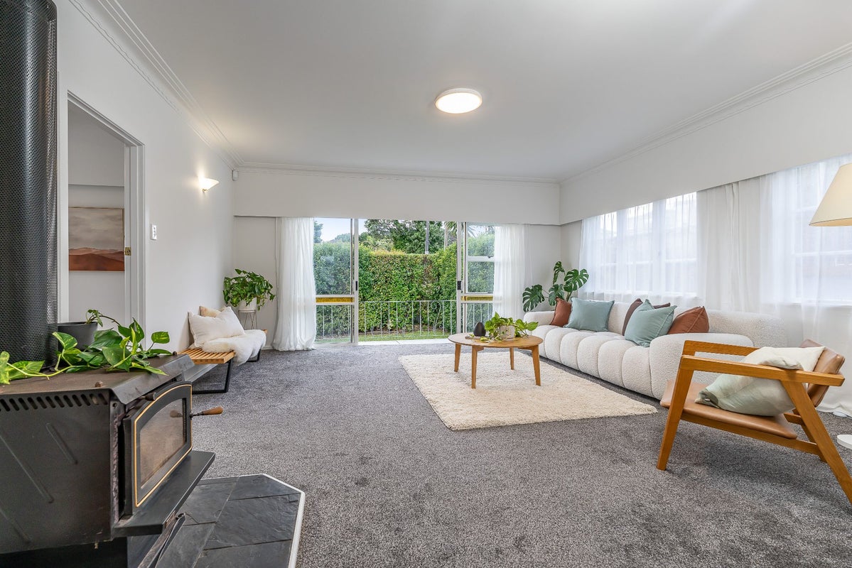 13A Carlton Street, Hillsborough, Auckland - Carousel 1