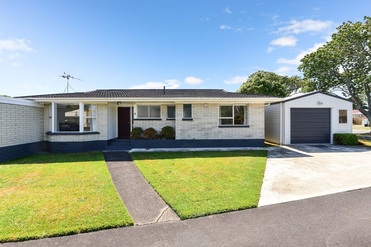 63A Clarkin Road, Fairfield, Hamilton - Carousel 1