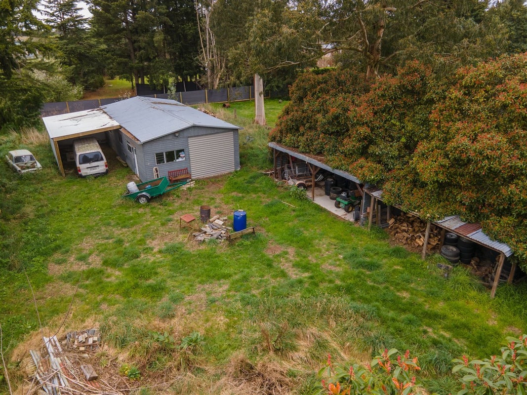 38 Acacia Drive, Levels - Carousel 2