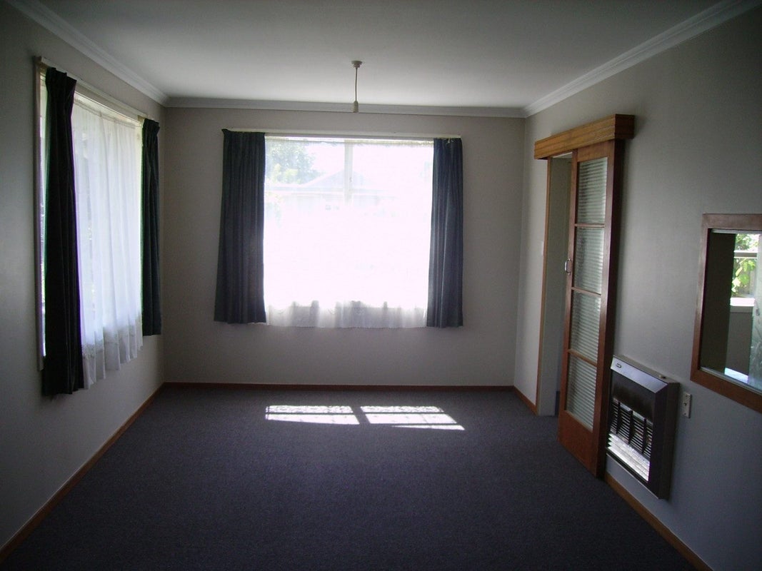 1B Frances Street, Hamilton East, Hamilton - Carousel 3