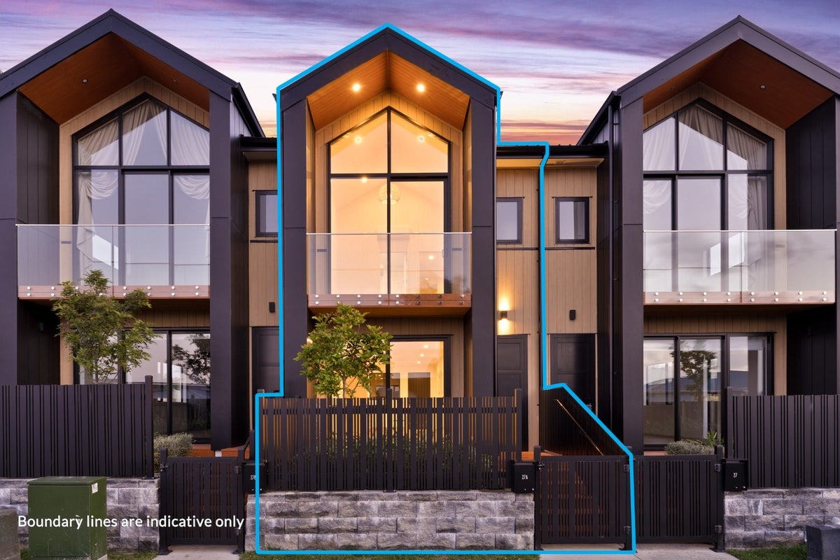 27A Dawnhaven Drive, Te Atatu Peninsula, Auckland - Carousel 1