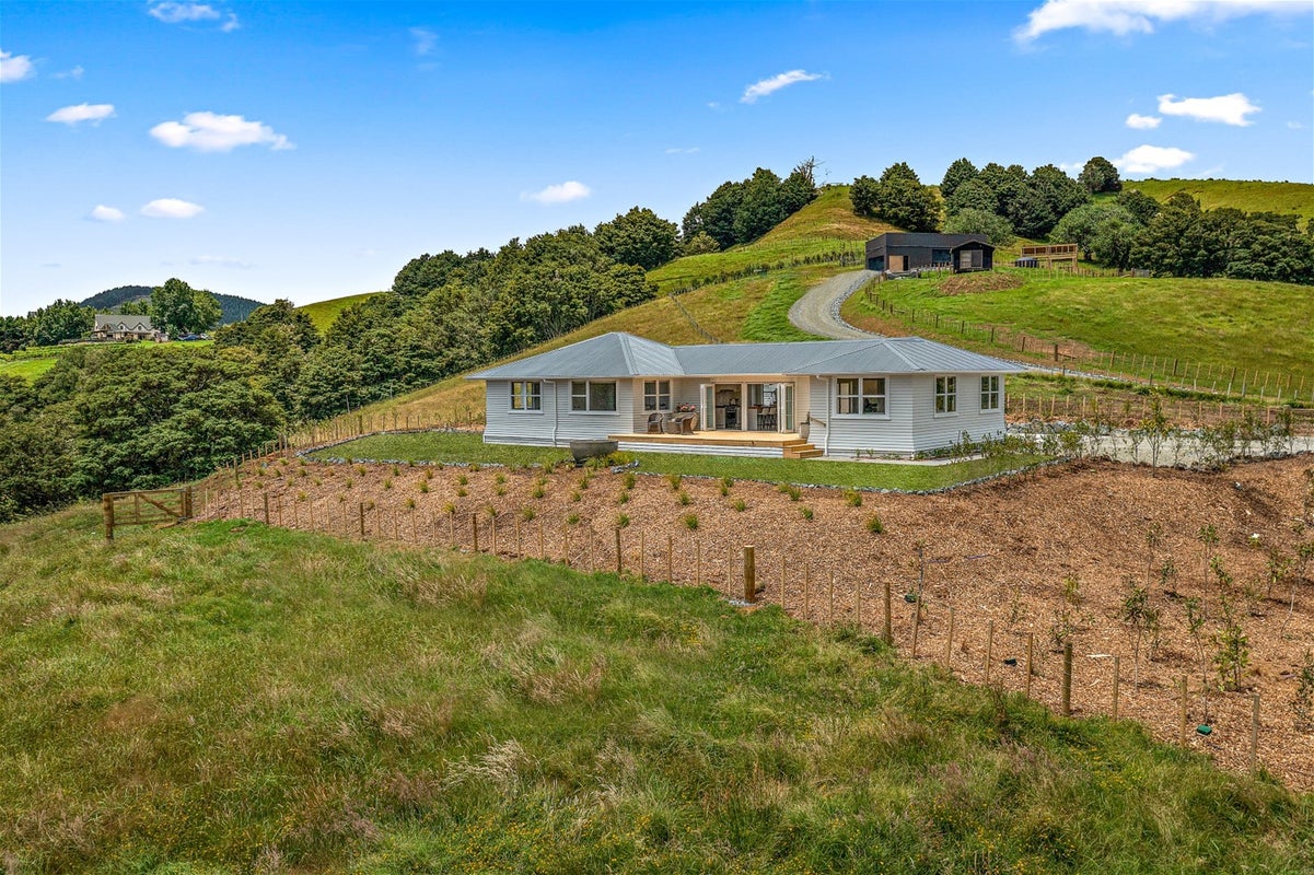 484C Whangaripo Valley Road, Whangaripo, Wellsford - Carousel 1