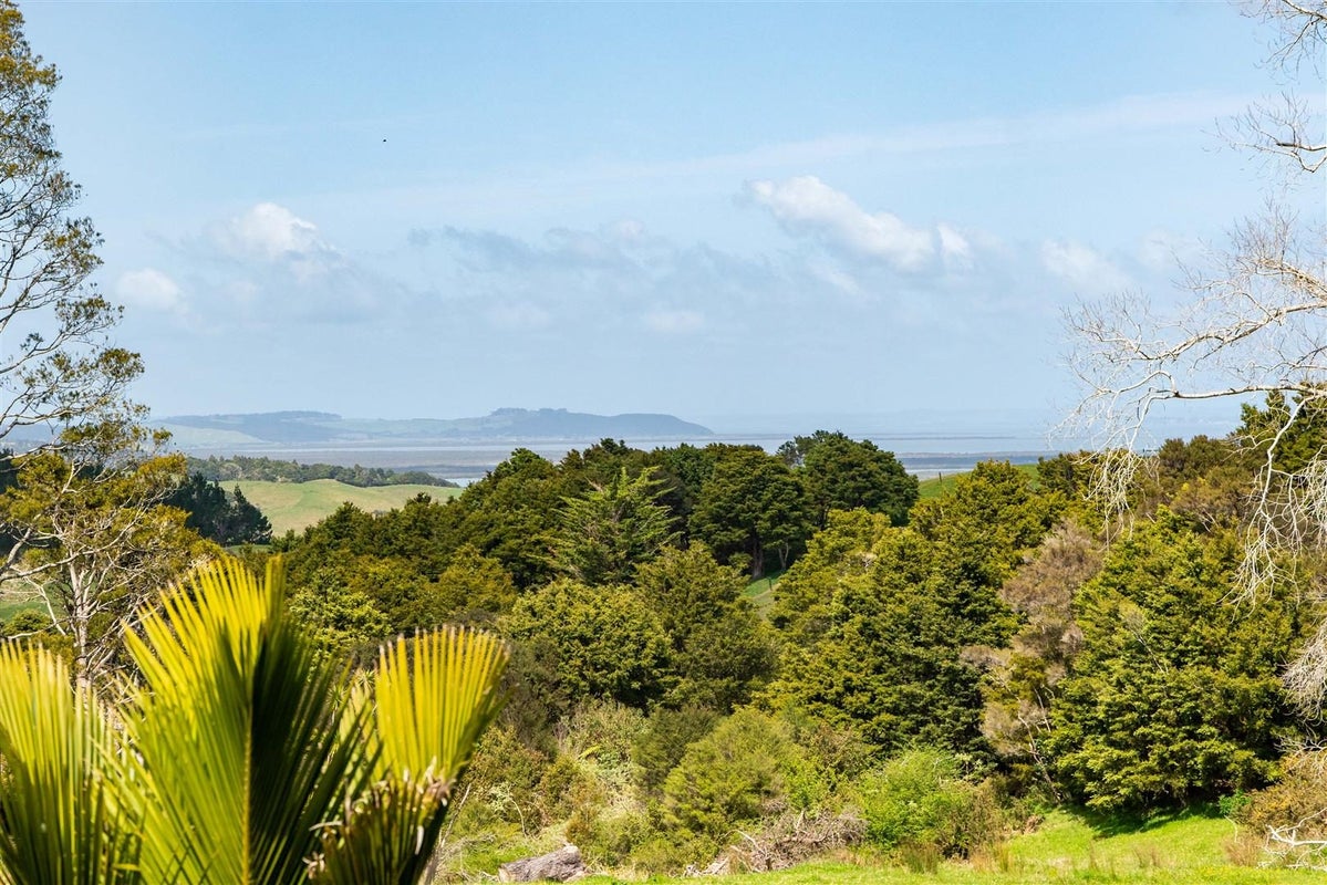 15 Witheford Road, Wharehine, Wellsford - Carousel 2