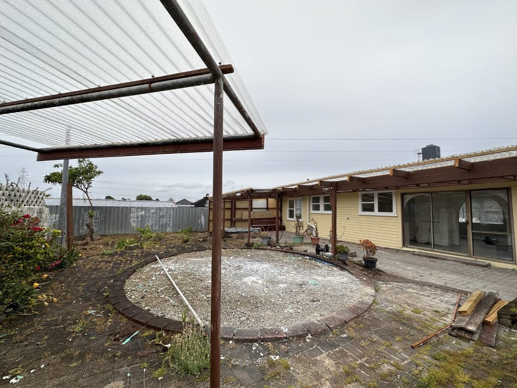 98 Fisher Crescent, Otara, Auckland - Carousel 13