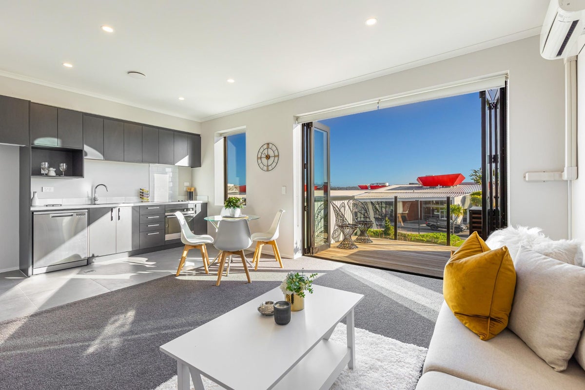 6/7 Uku Lane, Hobsonville, Auckland - Carousel 2