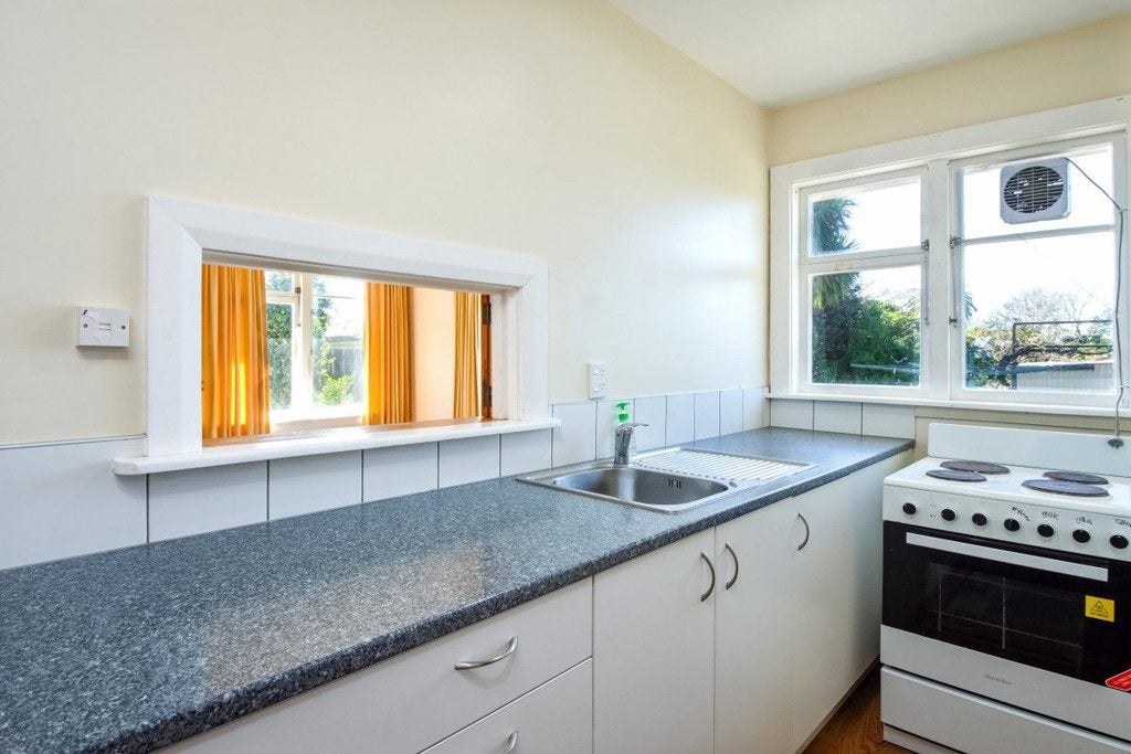 9 Gascoigne Street, Riversdale, Blenheim - Carousel 2