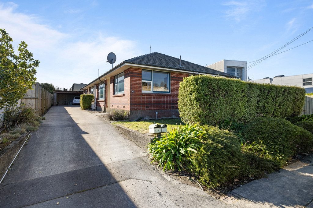 47A Clare Road, St Albans, Christchurch - Carousel 1