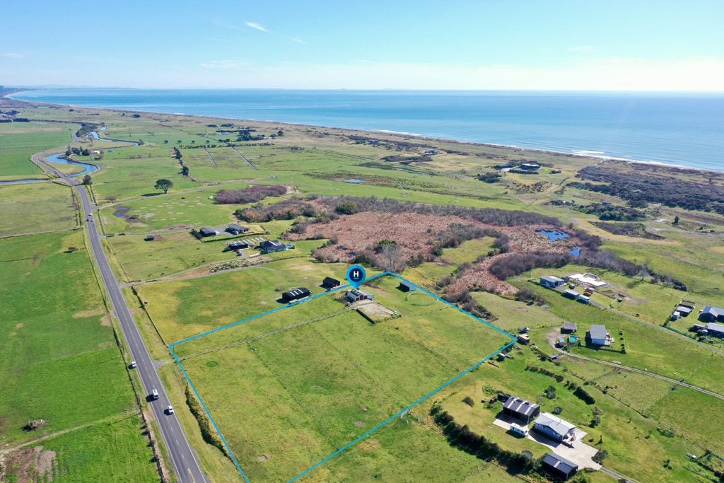 1110 Thornton Road, Matata, Whakatane - Carousel 18