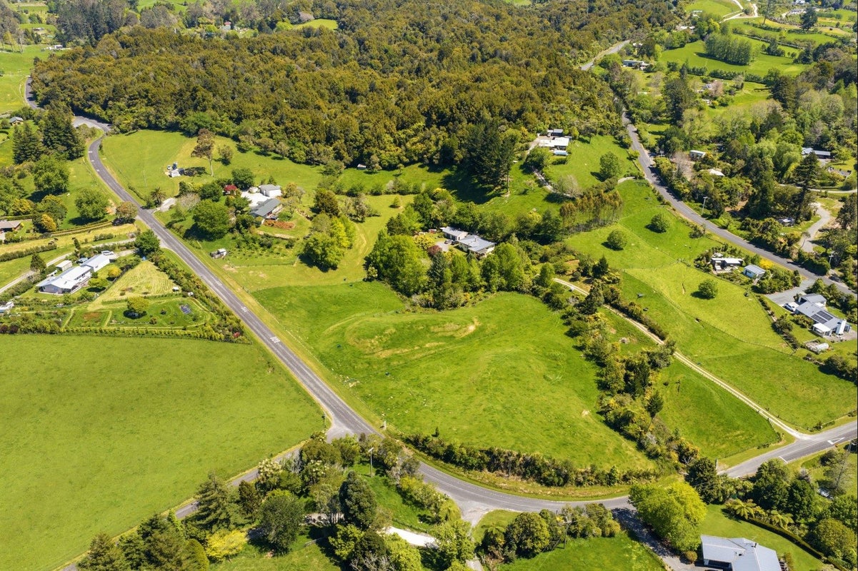 42 Leyland Road, Whakamarama, Tauranga - Carousel 2