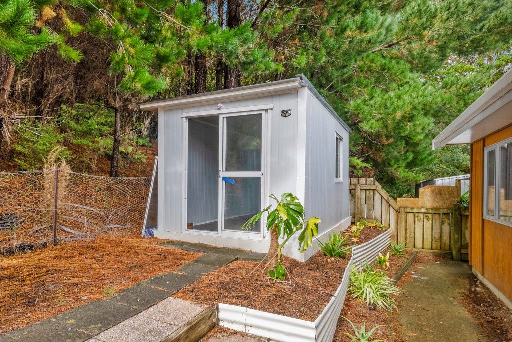 11 Montgomery Street, Stokes Valley, Lower Hutt - Carousel 19