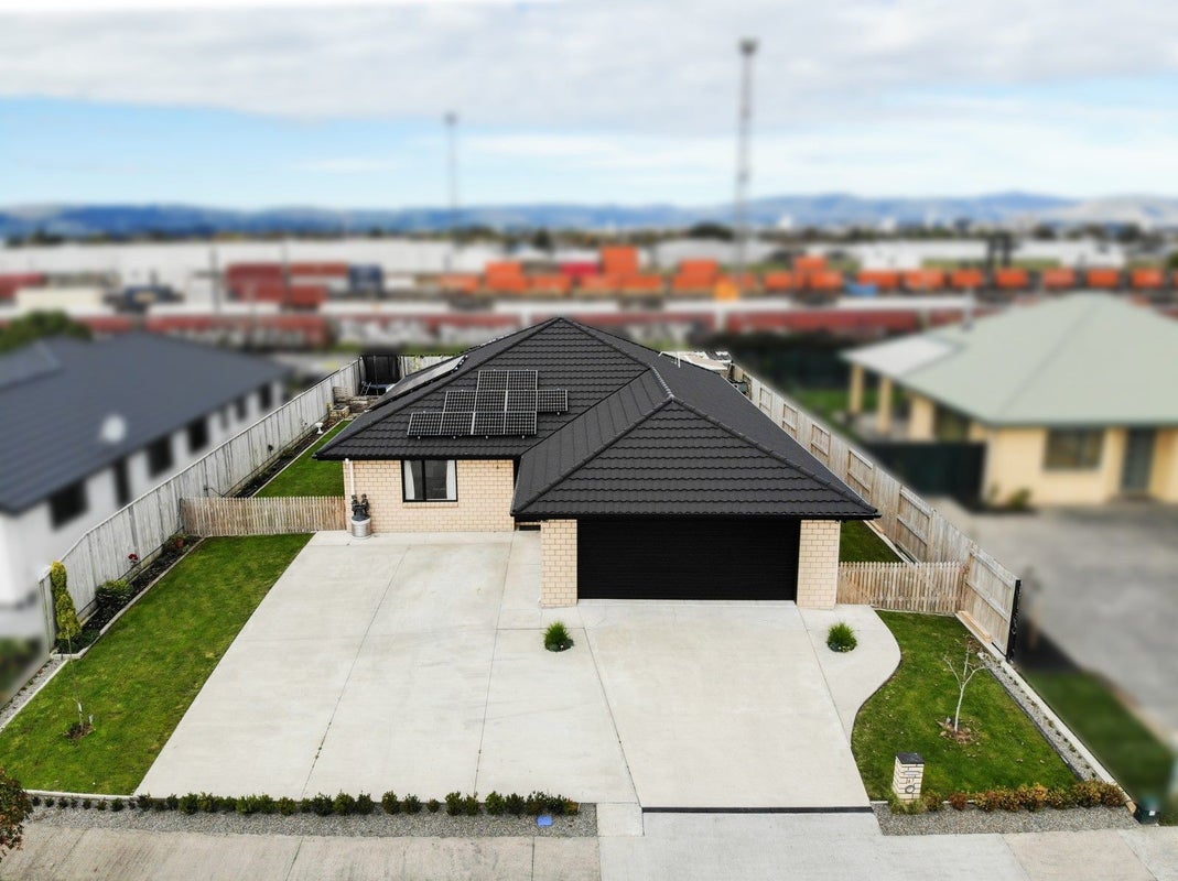 67 Balrickard Way, Milson, Palmerston North - Carousel 31