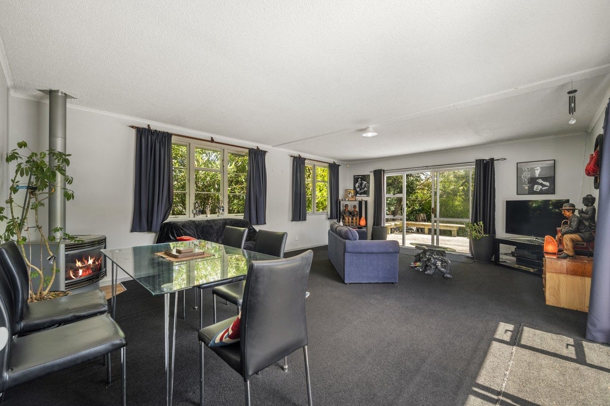100 Hinemoa Avenue, Taupo, Taupo - Carousel 2
