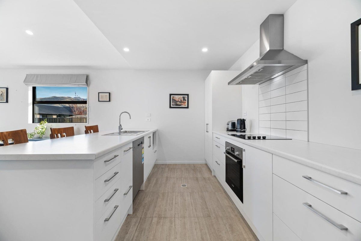 33 Headley Drive, Lower Shotover, Queenstown - Carousel 2