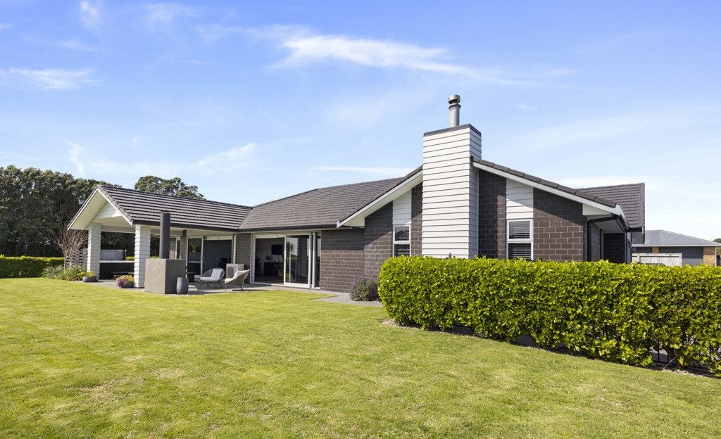 96B Wills Road, Bell Block, New Plymouth - Carousel 1