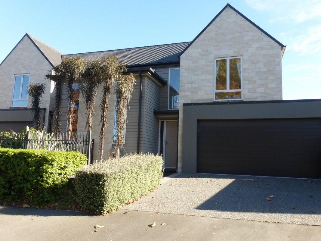 21 Pavilion Crescent, Hillmorton, Christchurch - Carousel 1